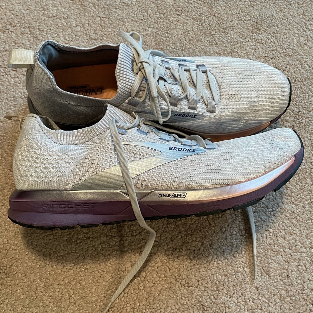 Women’s brooks ricochet 2 shoes